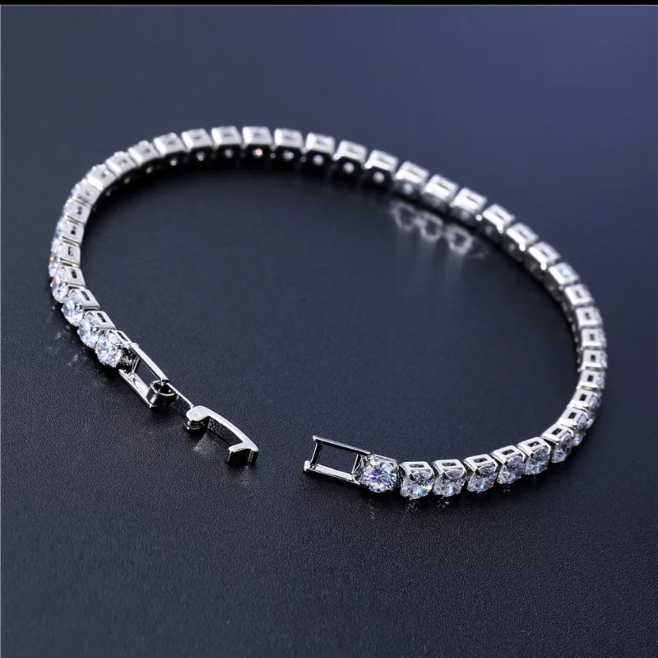 TENNIS BRACLET